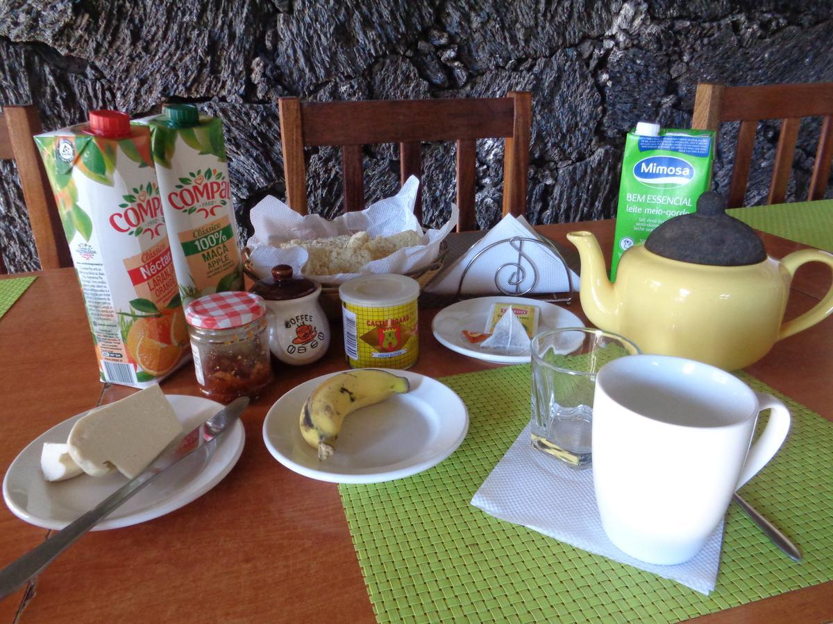 Pensao Casa Jose Doce Bed & Breakfast Portela Eksteriør bilde